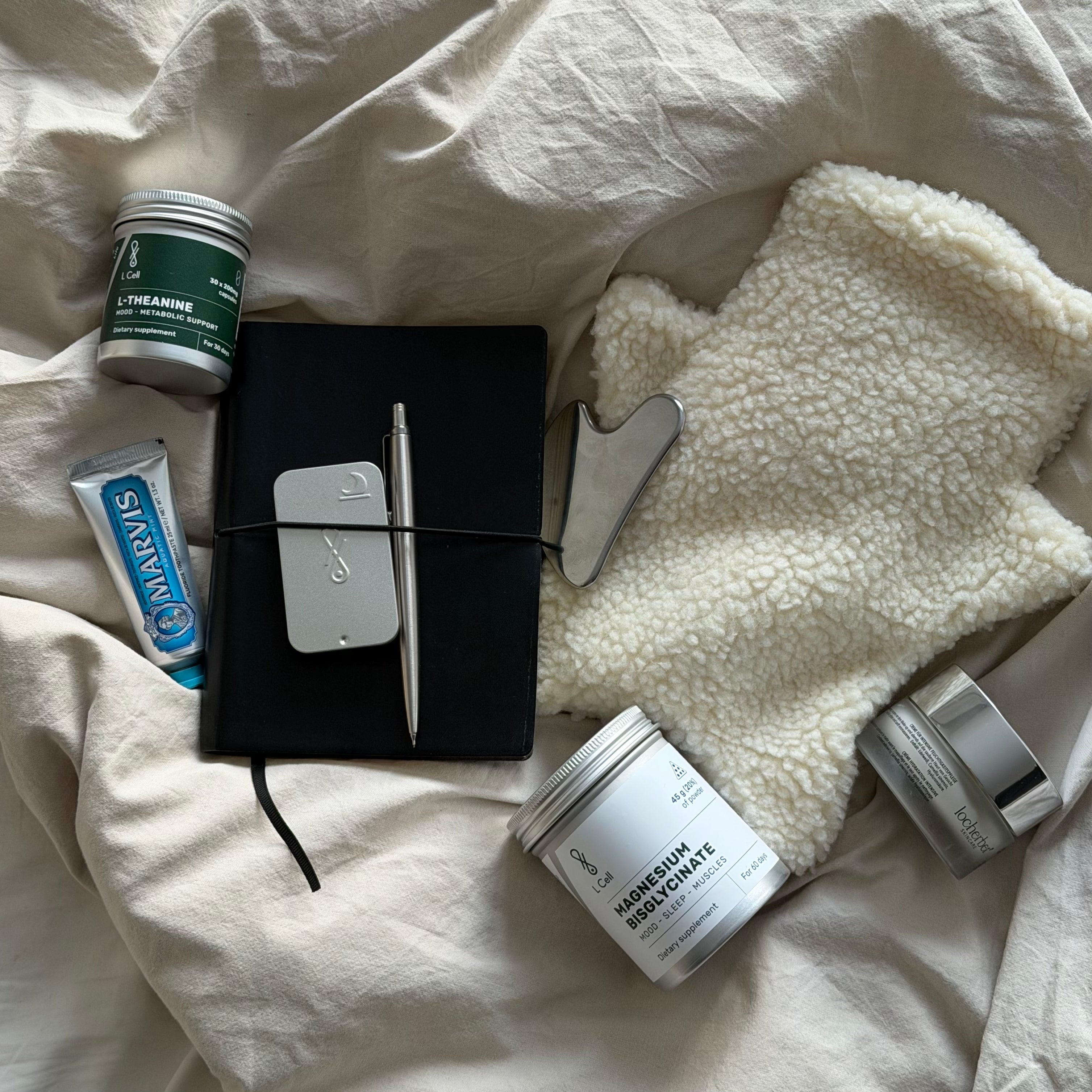 Pill organisers (morning/evening)